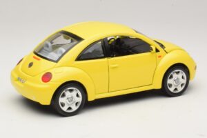 Volkswagen New Beetle A4 Kollane Bburago 1:18 3302 Metall - pilt 3/8
