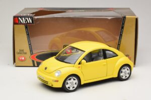 Volkswagen New Beetle A4 Kollane Bburago 1:18 3302 Metall - pilt 8/8