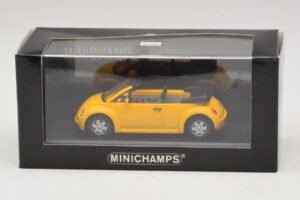Volkswagen New Beetle Kabriolett Kollane Minichamps 1:43 BEETLE002 Metall - pilt 5/5