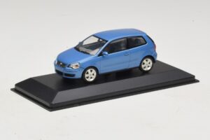 Volkswagen Polo 9N3 Sinine Minichamps 1:43 POLO001 Metall - pilt 2/5