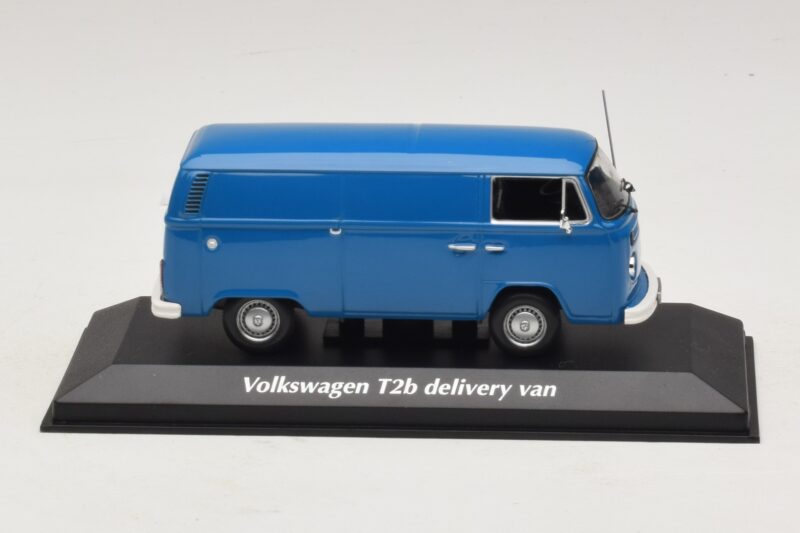 Volkswagen T2b Kaubaauto Sinine Maxichamps 1:43 940053061 Metall