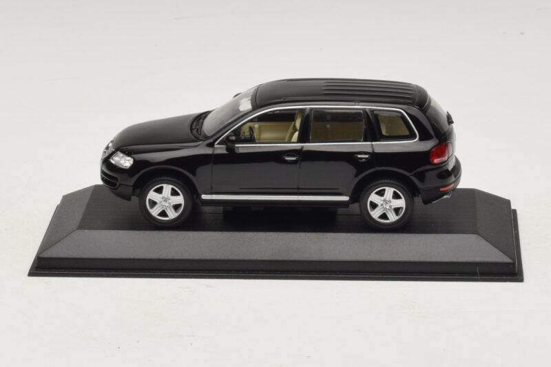Volkswagen Touareg 7L Must Minichamps 1:43 TOUAREG002 Metall