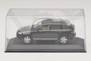 Volkswagen Touareg 7L Must Minichamps 1:43 TOUAREG002 Metall - pilt 4/5