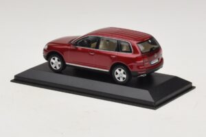 Volkswagen Touareg 7L Punane Minichamps 1:43 TOUAREG003 Metall - pilt 3/5