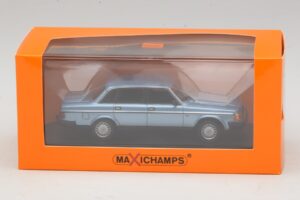 Volvo 240 GL Blue Metallic Maxichamps 1:43 940171400 Metall - pilt 5/5