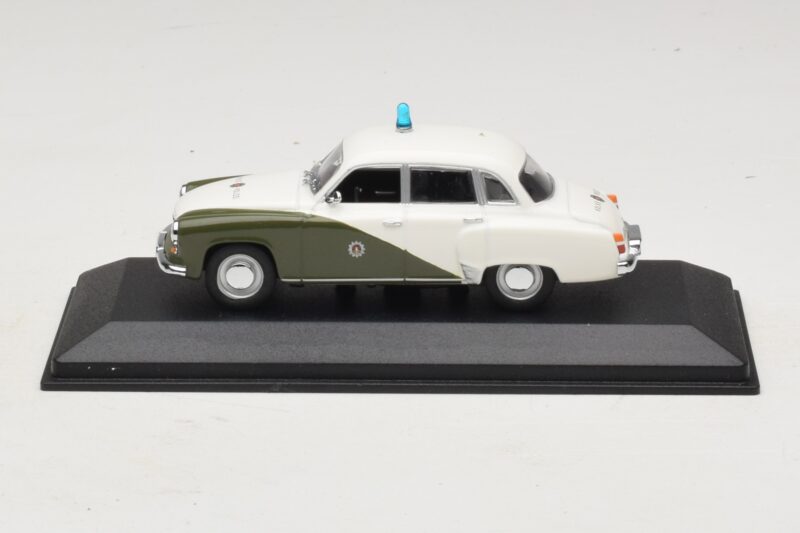 Wartburg A311 Volkspolizei Minichamps 1:43 Wartburg A311 Volkspolizei Minichamps 1:43 430015990 Metall